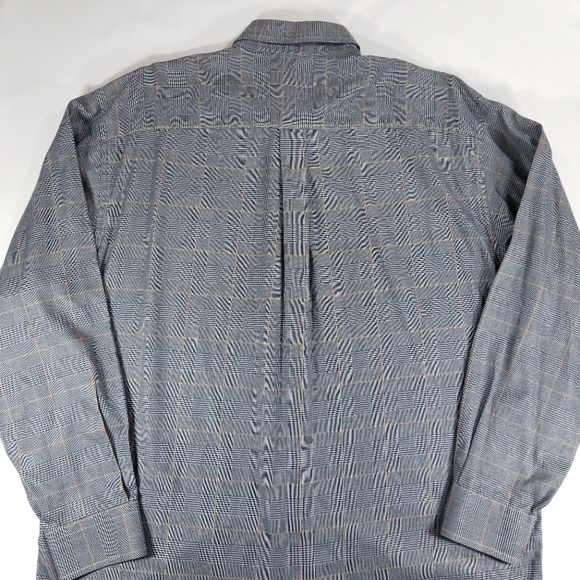 Jos A Bank long sleeve Traveler's collection - Picture 6 of 8